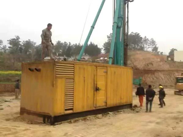 清水河如何判断水冷式机油散热器密封件是否需要更换？